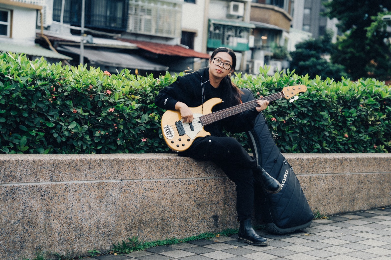 Bass課程老師形象照